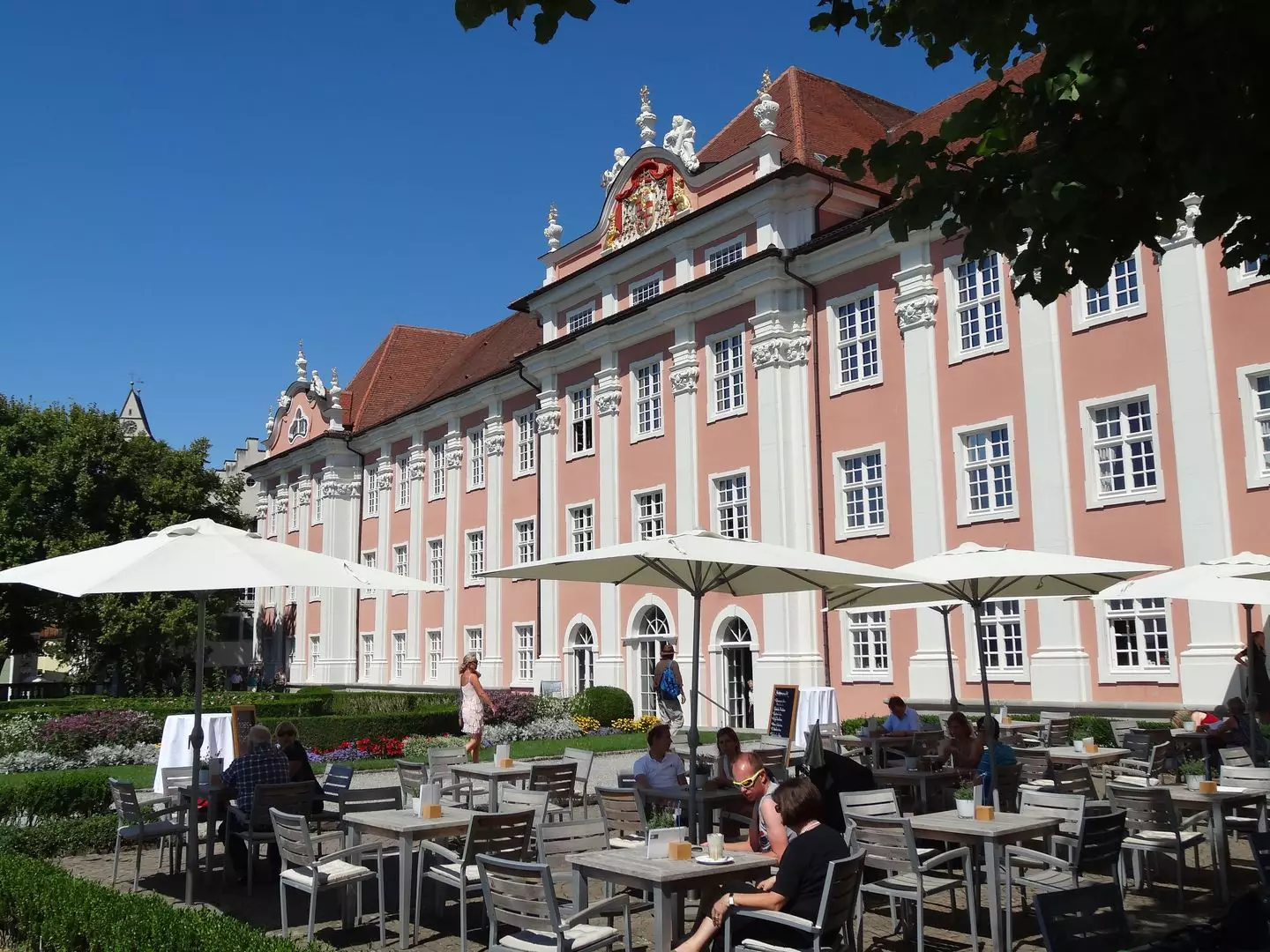 Moderne Terrassenwohnung im Erdgeschoss nahe dem Bodensee