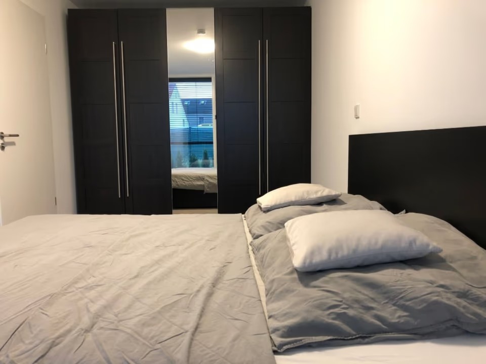 Voll möblierte 3-Zimmer-Wohnung mit großer Terrasse in Berlin-Weißensee