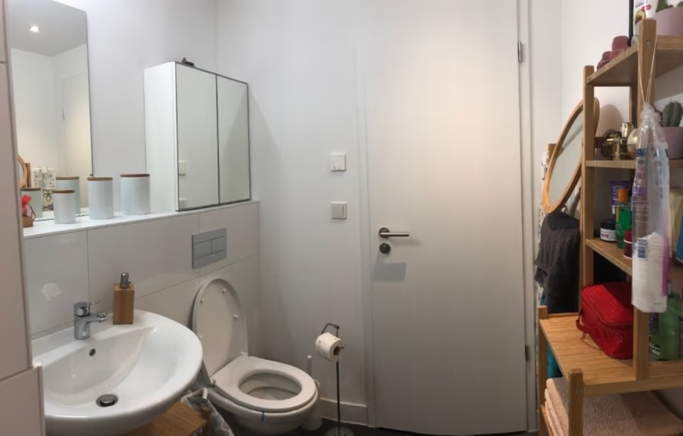 Voll möblierte 3-Zimmer-Wohnung mit großer Terrasse in Berlin-Weißensee