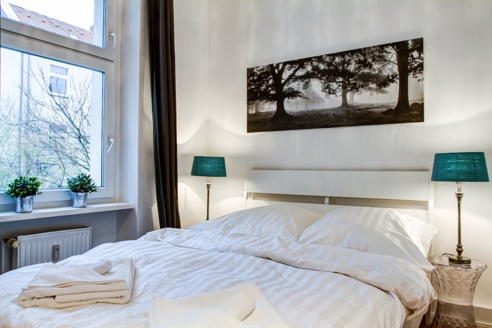 Voll möblierte 3-Zimmer-Wohnung mit Balkon in Berlin-Wedding