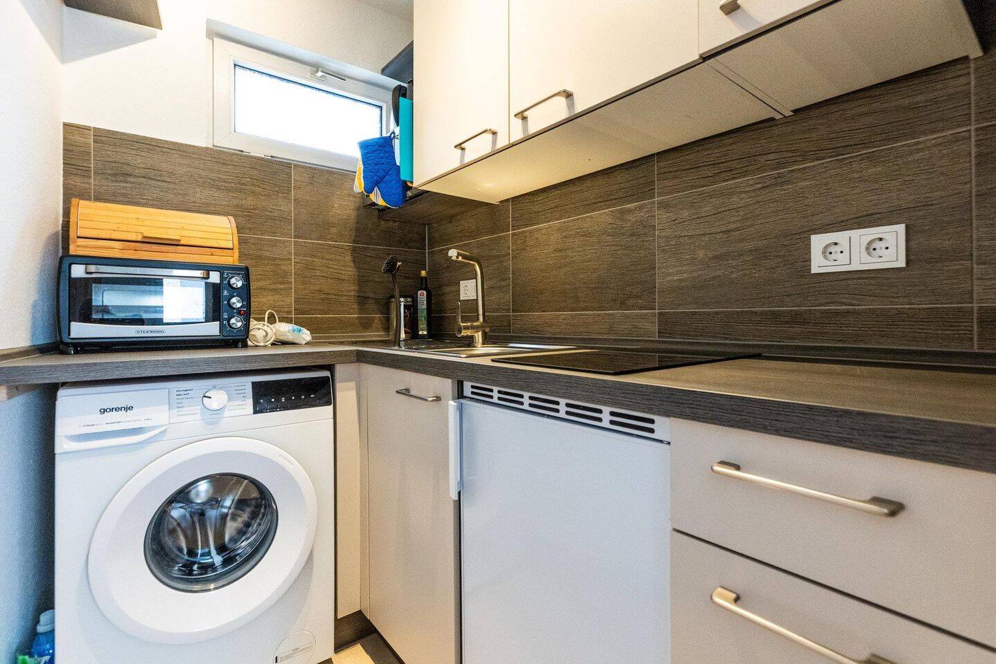 Voll möbliertes, renoviertes Studio-Apartment in Frankfurt-Sachsenhausen