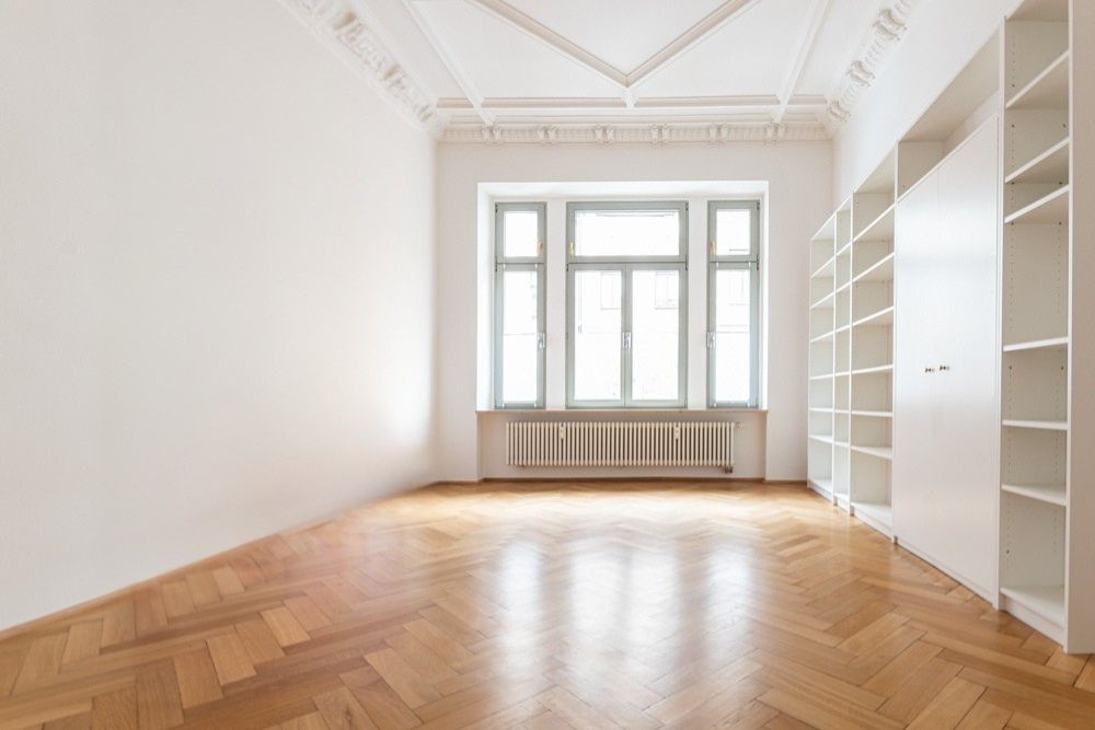 Hochwertige Altbauwohnung mit Balkon in bester Lage Leipzig