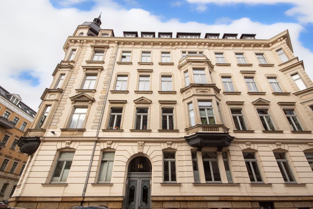 Hochwertige Altbauwohnung mit Balkon in bester Lage Leipzig
