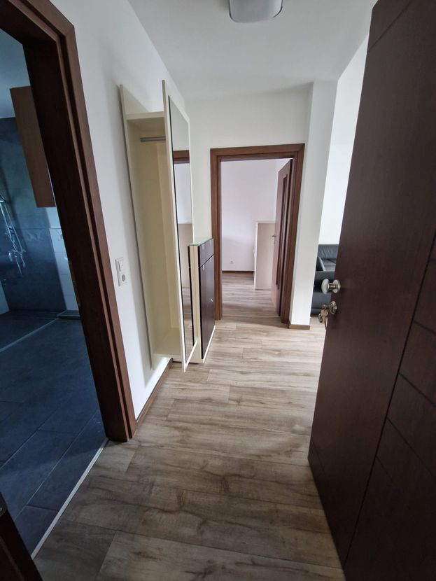 Schöne 2-Zimmer Wohnung, frisch saniert, in Stuttgart