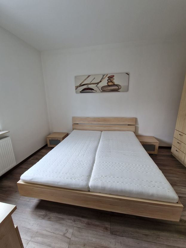 Schöne 2-Zimmer Wohnung, frisch saniert, in Stuttgart
