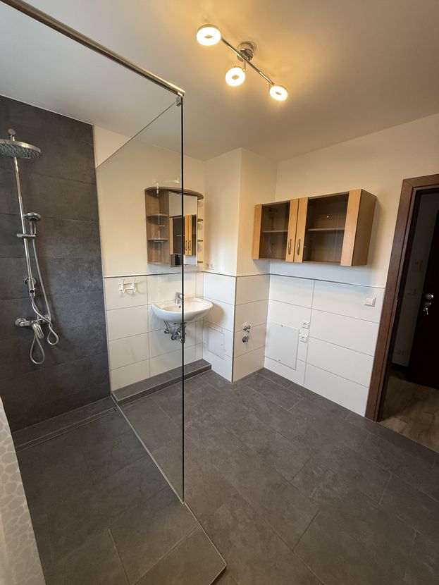 Schöne 2-Zimmer Wohnung, frisch saniert, in Stuttgart