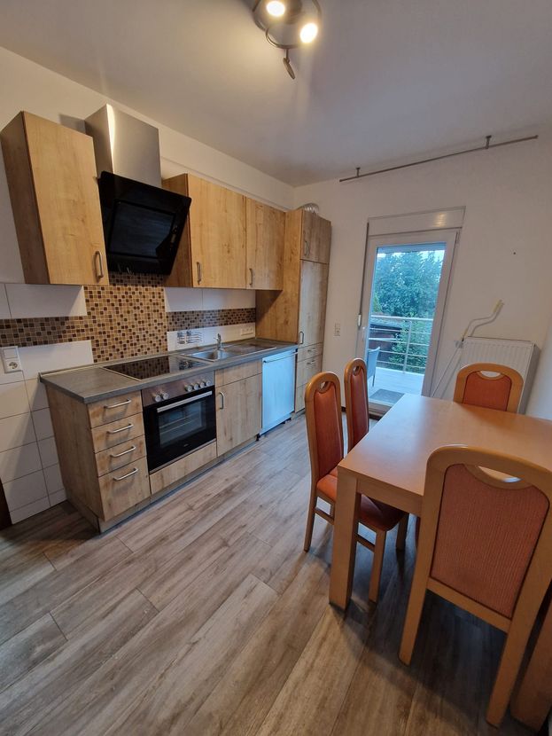 Schöne 2-Zimmer Wohnung, frisch saniert, in Stuttgart