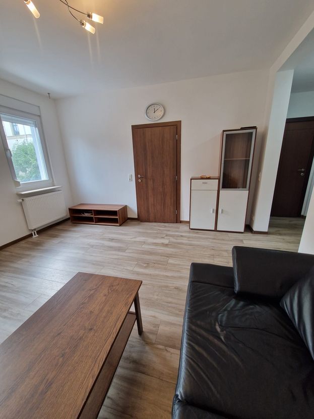 Schöne 2-Zimmer Wohnung, frisch saniert, in Stuttgart