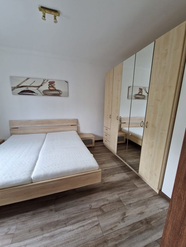Schöne 2-Zimmer Wohnung, frisch saniert, in Stuttgart