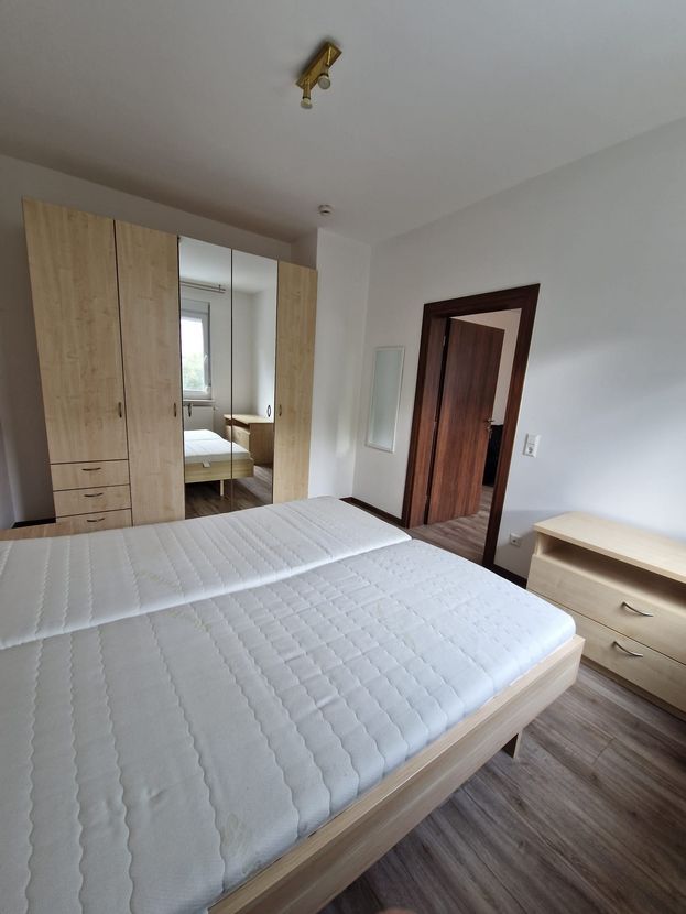 Schöne 2-Zimmer Wohnung, frisch saniert, in Stuttgart