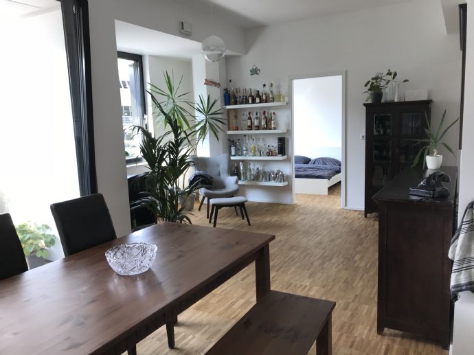 Helle 2-Zimmer-Wohnung mit Balkon & Aufzug in Sachsenhausen