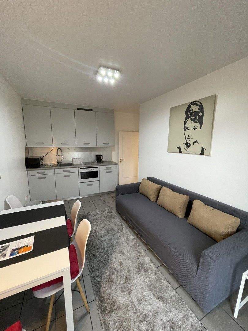 Stilvolle 2-Zimmer-Wohnung mit zwei Balkonen in Düsseldorf-Altstadt