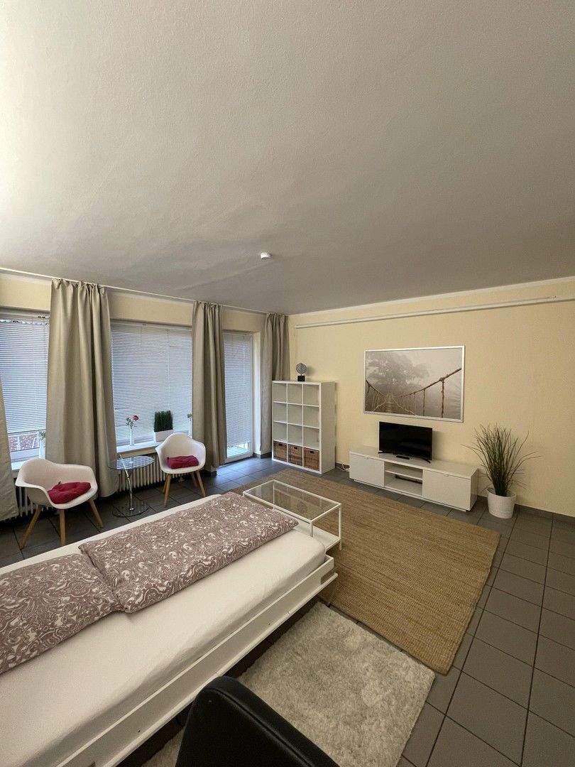Stilvolle 2-Zimmer-Wohnung mit zwei Balkonen in Düsseldorf-Altstadt