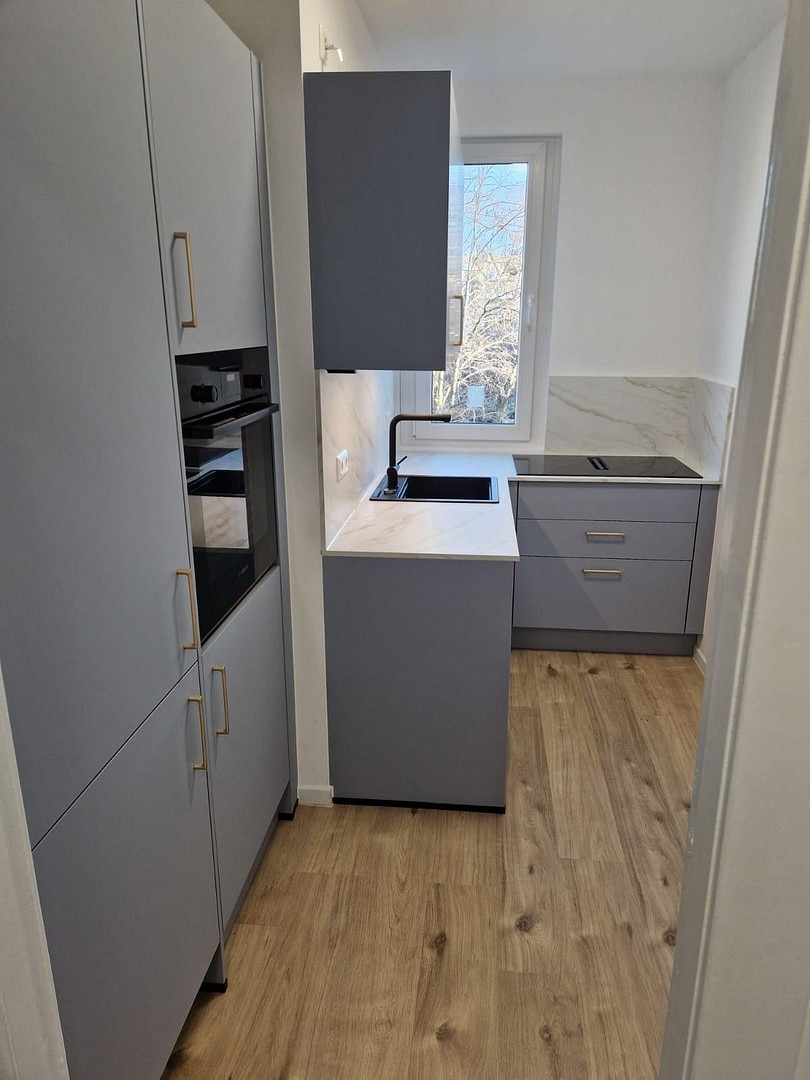 Komplett sanierte 2-Zimmer Wohnung Nahe Schloss Charlottenburg