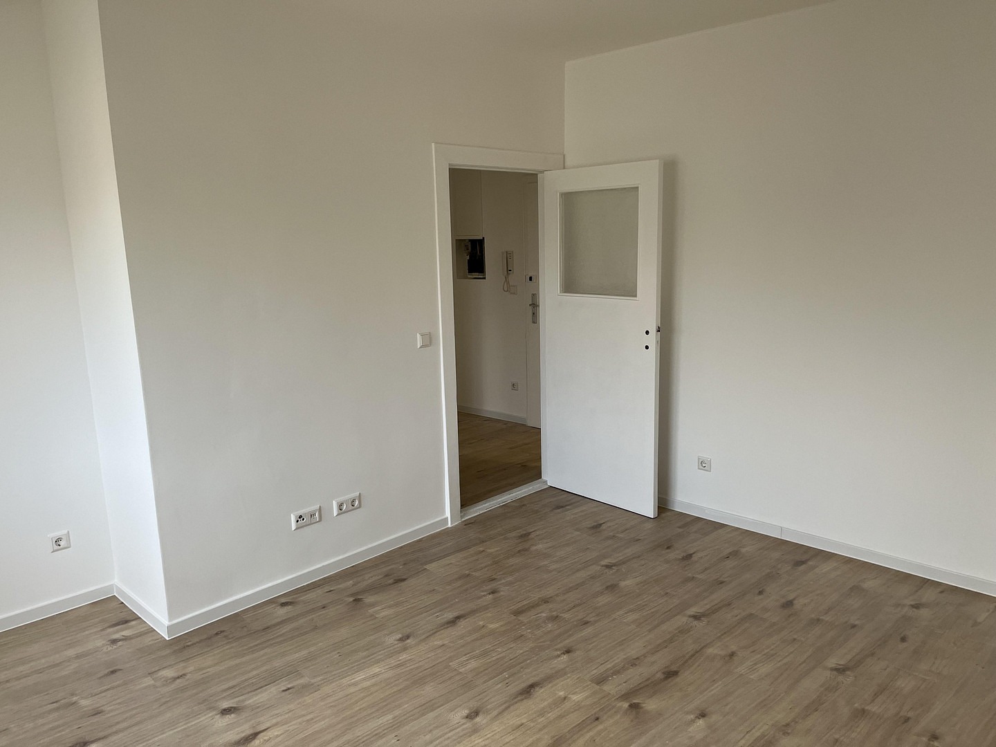 Komplett sanierte 2-Zimmer Wohnung Nahe Schloss Charlottenburg