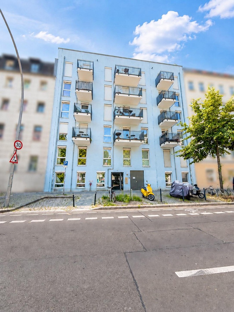 Bezugsfreie 3-Zimmer-Eigentumswohnung mit zwei Balkonen in Friedrichshain